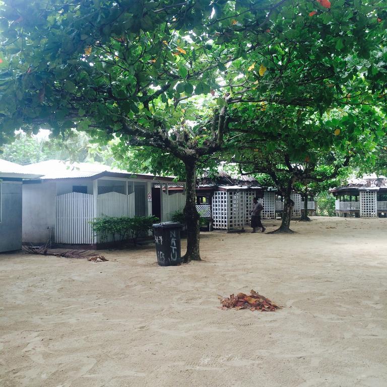 Manase Vacations Beach Fale酒店 外观 照片